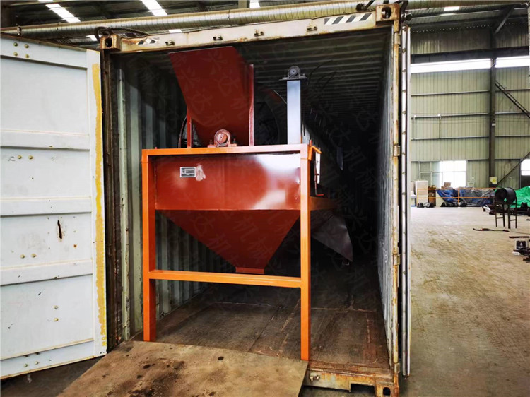 ���ڶ���˹���5��ֿ����л��������ߵ�һ�������ֳ�