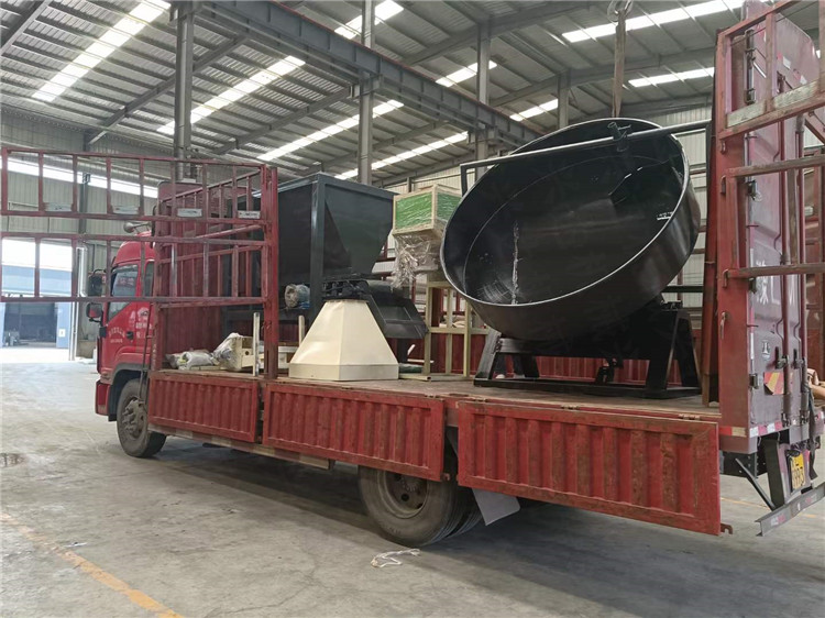 Բ���������������ϲ֣�������װ���������˷ۻ������ֳ���