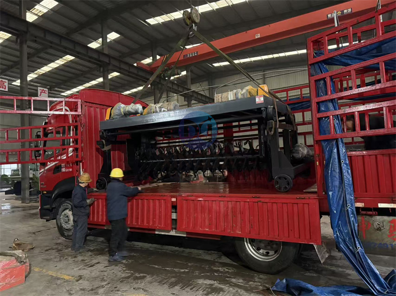 һ̨׼��������˳��4���л����豸Һѹ��ʽ���׻�׼������